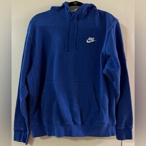 Nike Club
Men's Pullover Fleece Hoodie